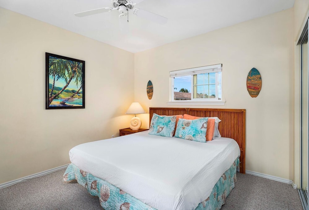 Top Floor - Amazing Golf & Mountain Views - Walk to Restaurants - Vrkcv