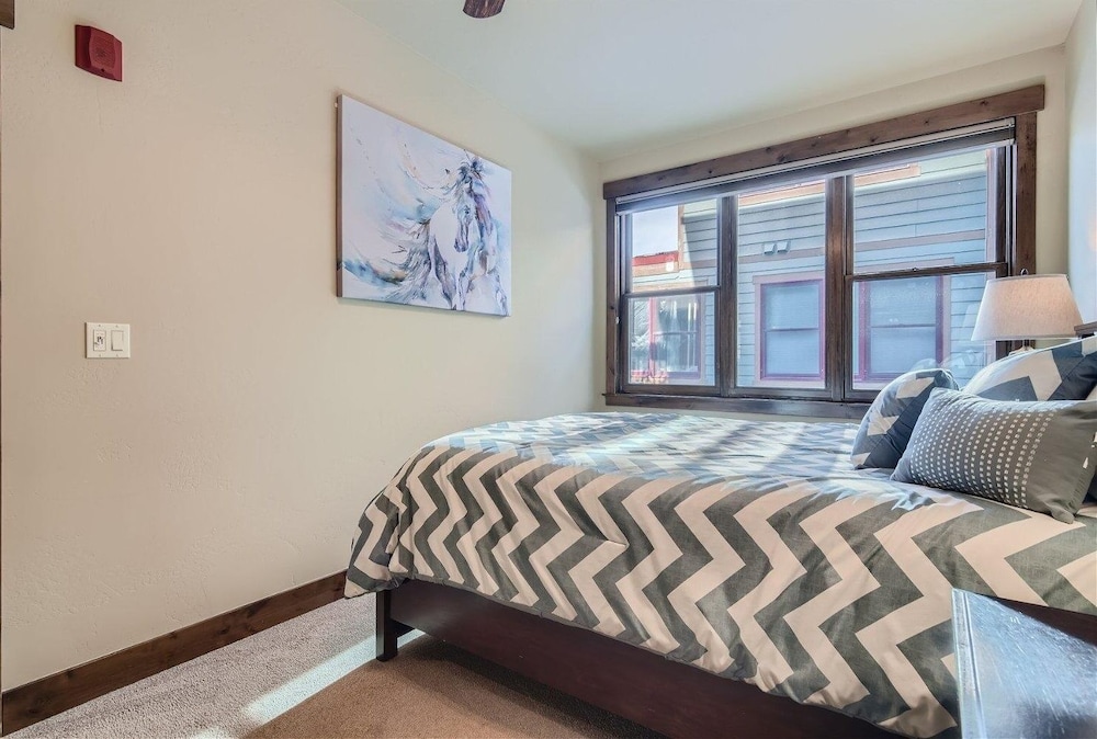 Condos Off Main 15 4 Bedroom Condo by RedAwning view 5