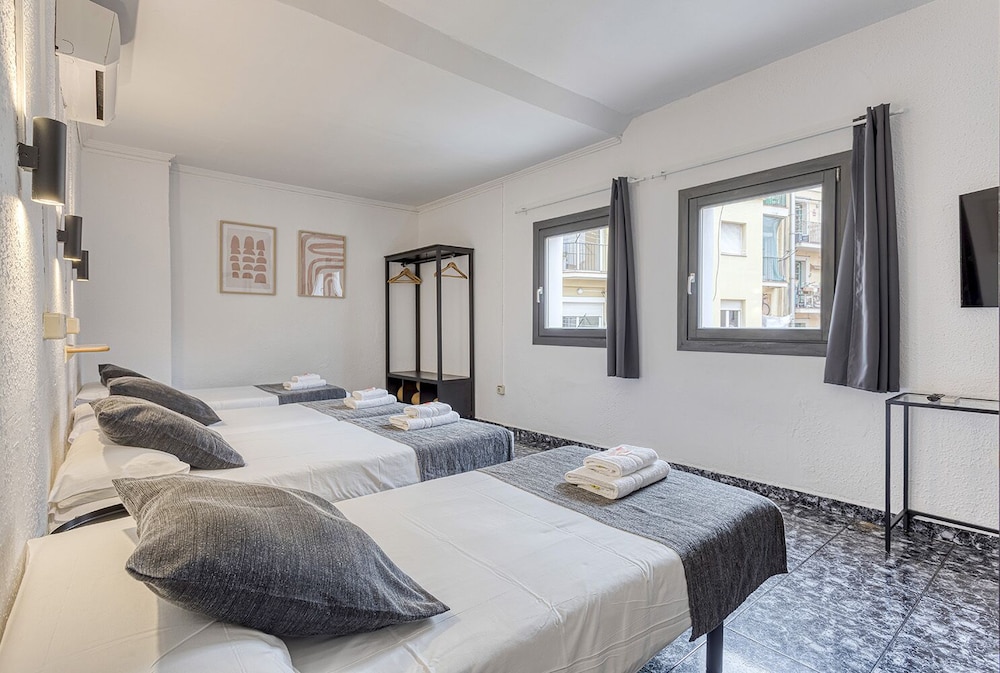 Hostal Bedmates