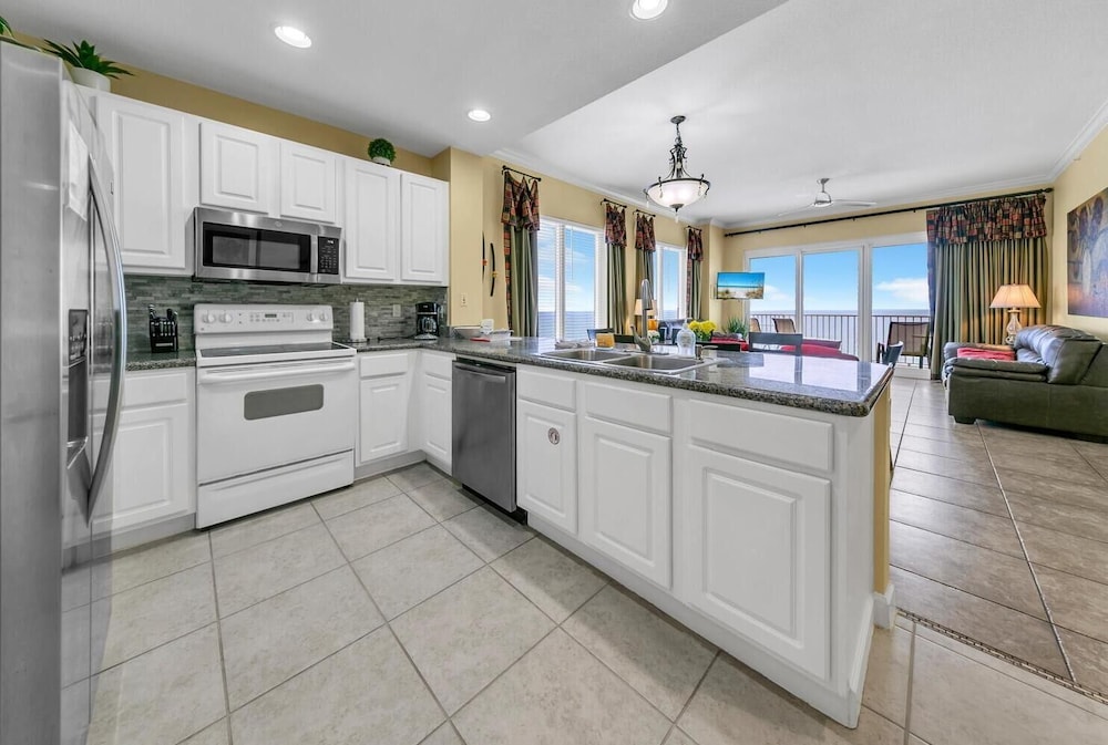 Grandview East 1401