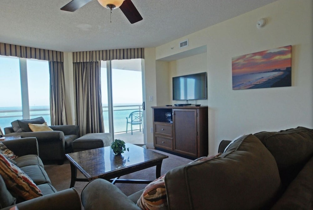 Bahama Sands 702
