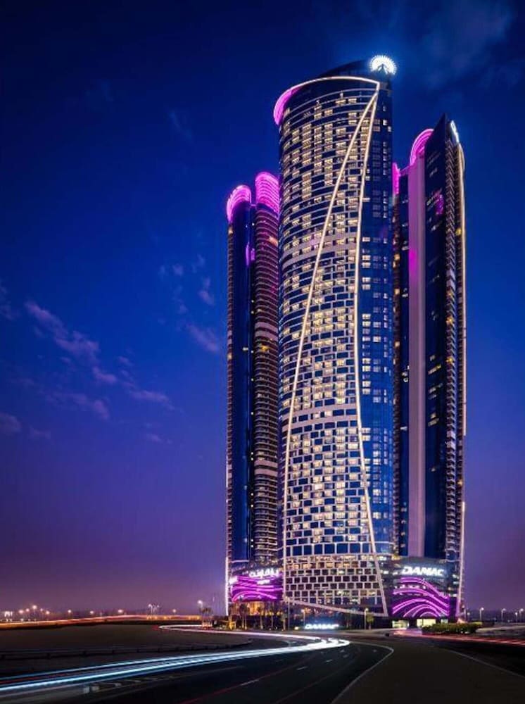 Cosmos Living 1 Bedroom Paramount Towers