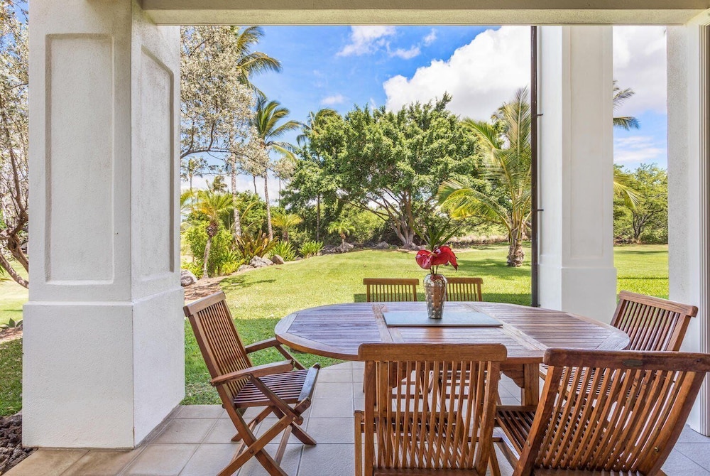 Gorgeous Hawaii Unit Sleeps 6! Access to Fitness and Tennis - Vrkcv