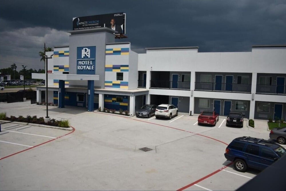 Hotel Royale IAH Airport North Houston I-45