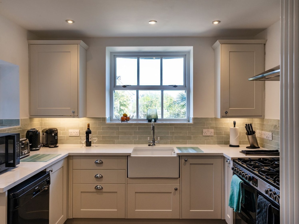 Ayr Farmhouse