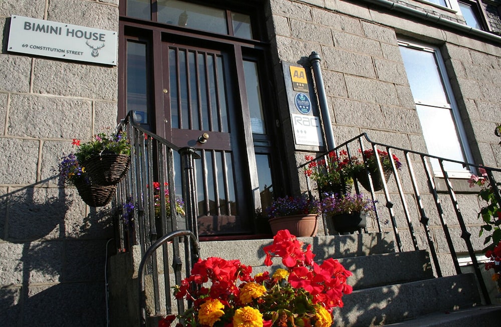 Hotel Bimini Aberdeen - Image 1