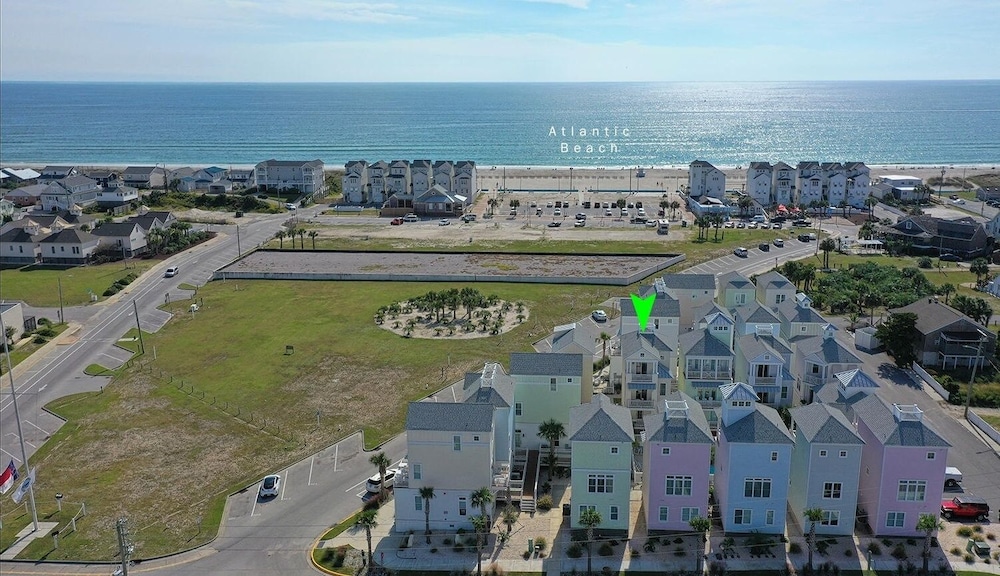 Beach, Please 3 Bedroom Townhouse by Redawning view 2