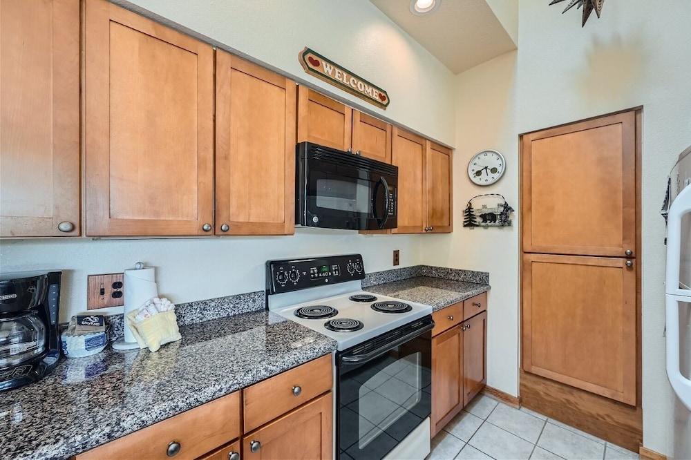 The Pines - Keystone Ski Resort CO Vacation Lodging
