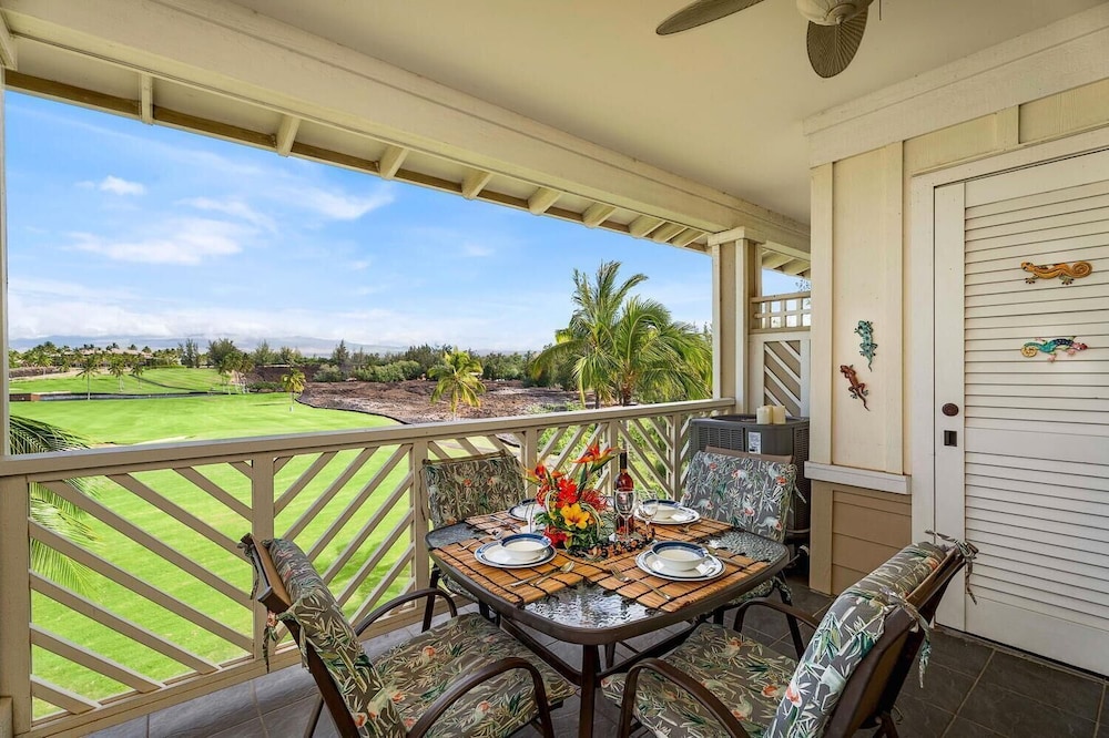 Top Floor - Amazing Golf & Mountain Views - Walk to Restaurants - Vrkcv
