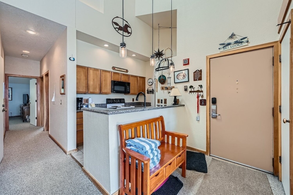 The Pines - Keystone Ski Resort CO Vacation Lodging