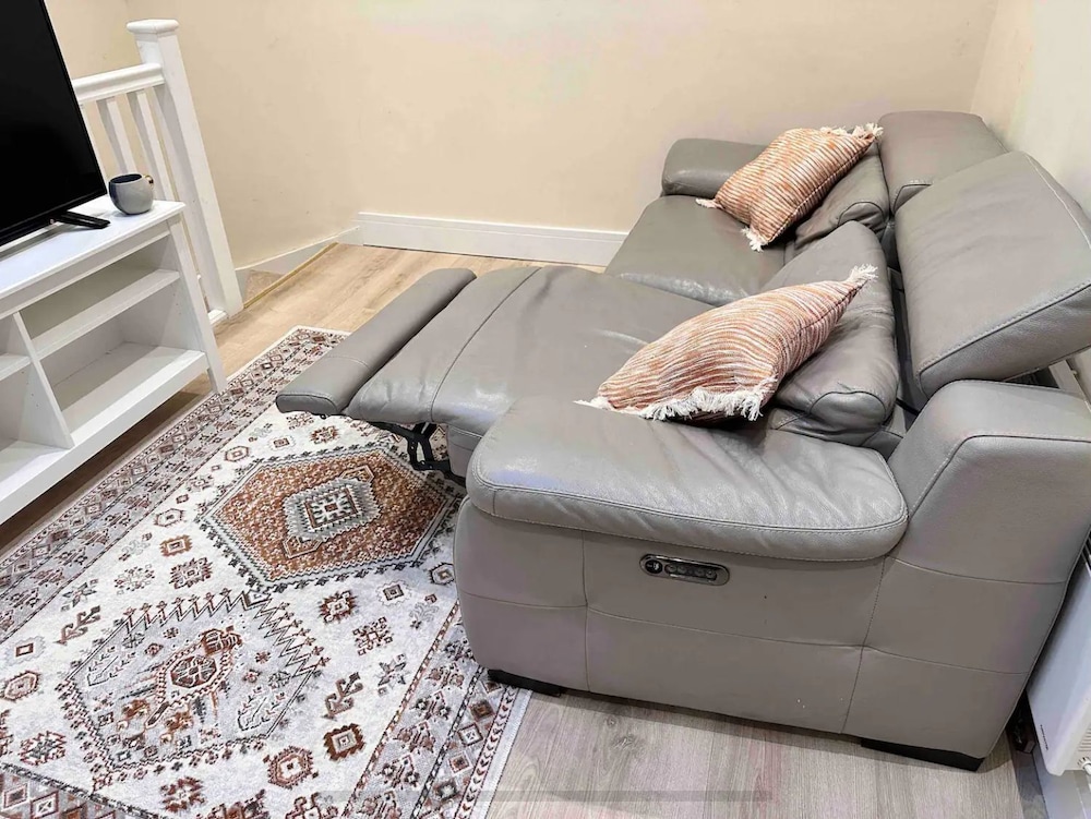 Charming Duplex 10min to London Bridge, Quiet