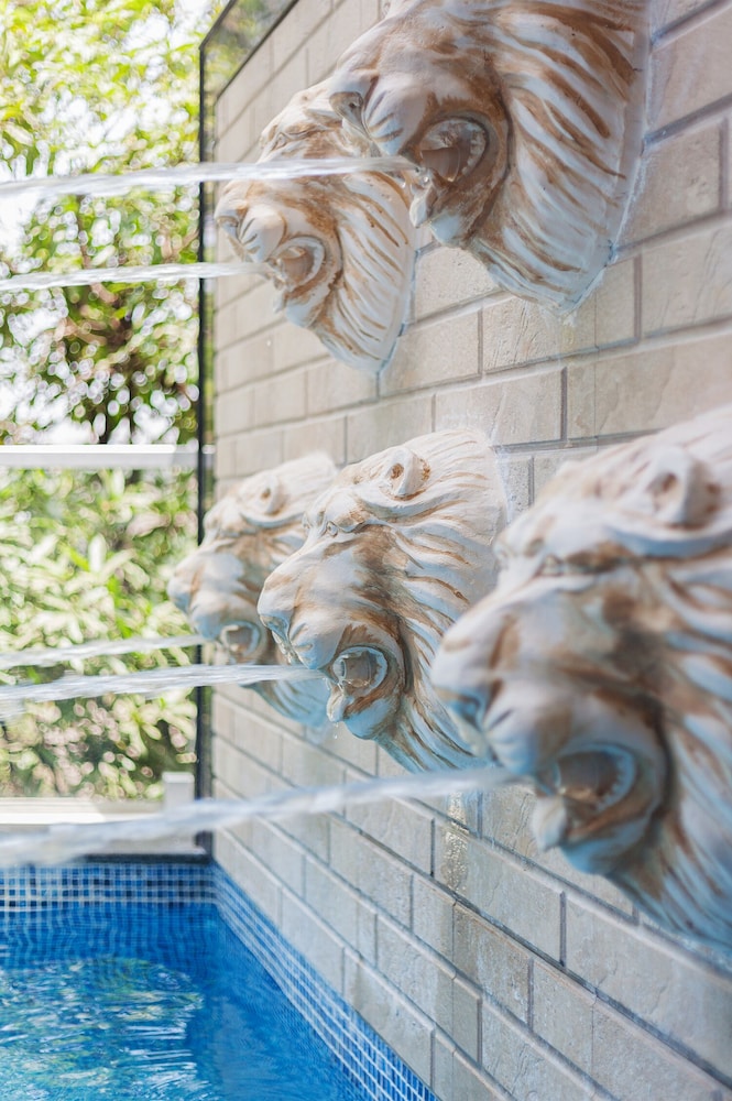 Red Door Villa by Shiloh Stays Igatpuri