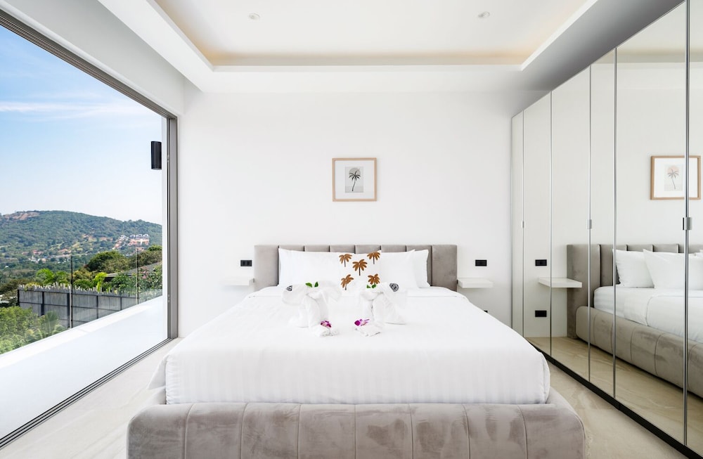 Luxury 5 Bedroom Modern Villa - KBR17 view 4
