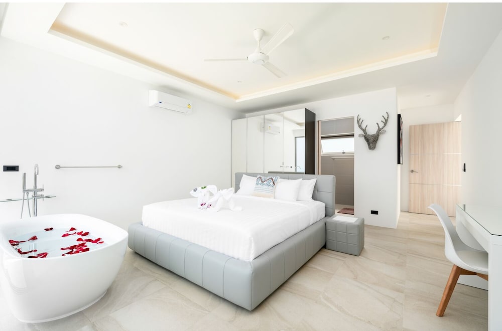 Luxury 5 Bedroom Modern Villa - KBR17 view 3