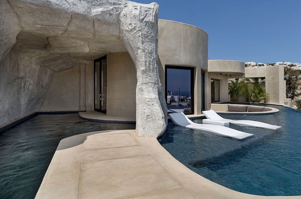 Senses Luxury Houses