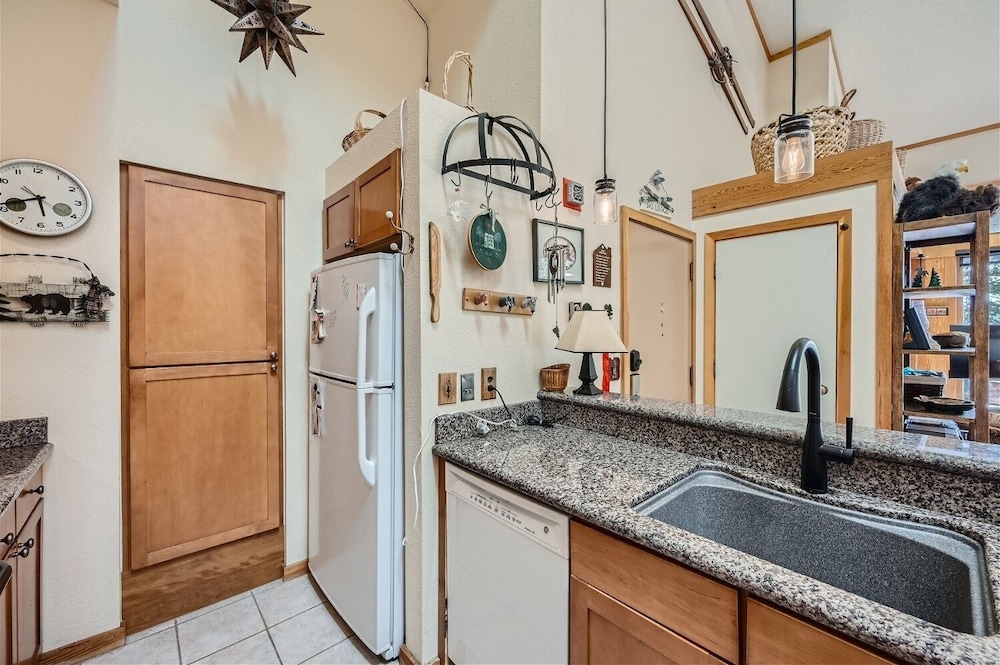 The Pines - Keystone Ski Resort CO Vacation Lodging