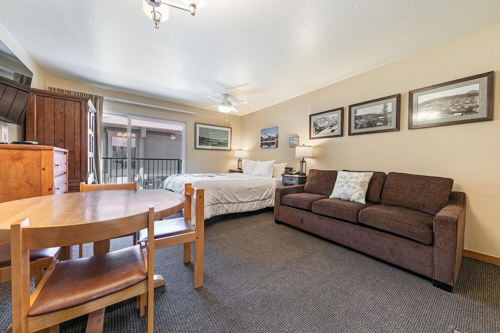 217 Bldg B Condo