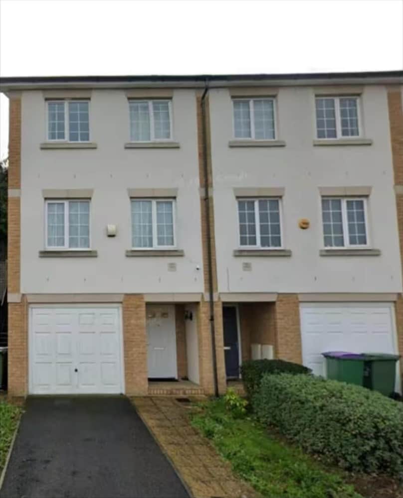 Enbrook Valley House - 3 Bedrooms, Folkestone
