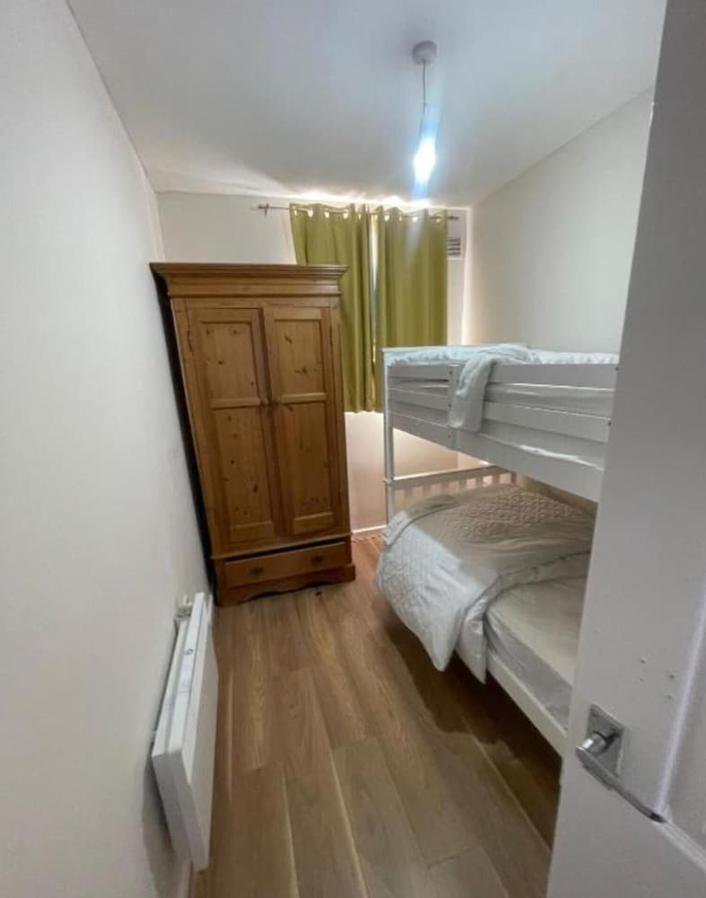 Hillside Retreat in Wolverhampton
