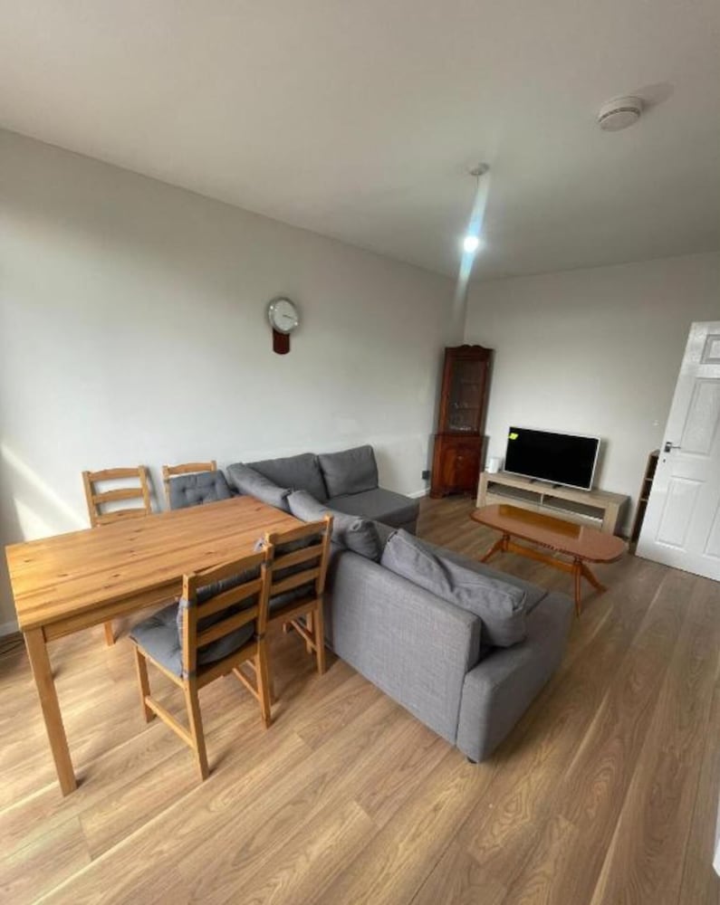 Hillside Retreat in Wolverhampton