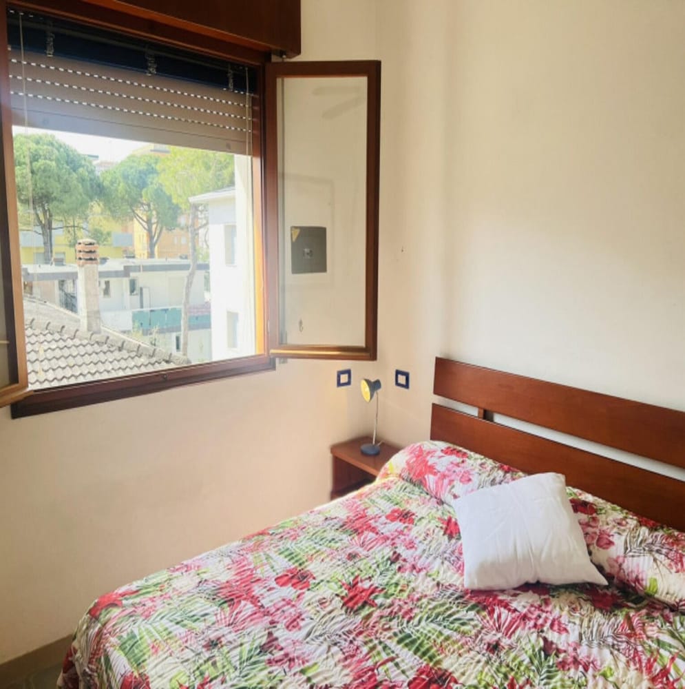 Sunny Apartment With Balcony-beahost