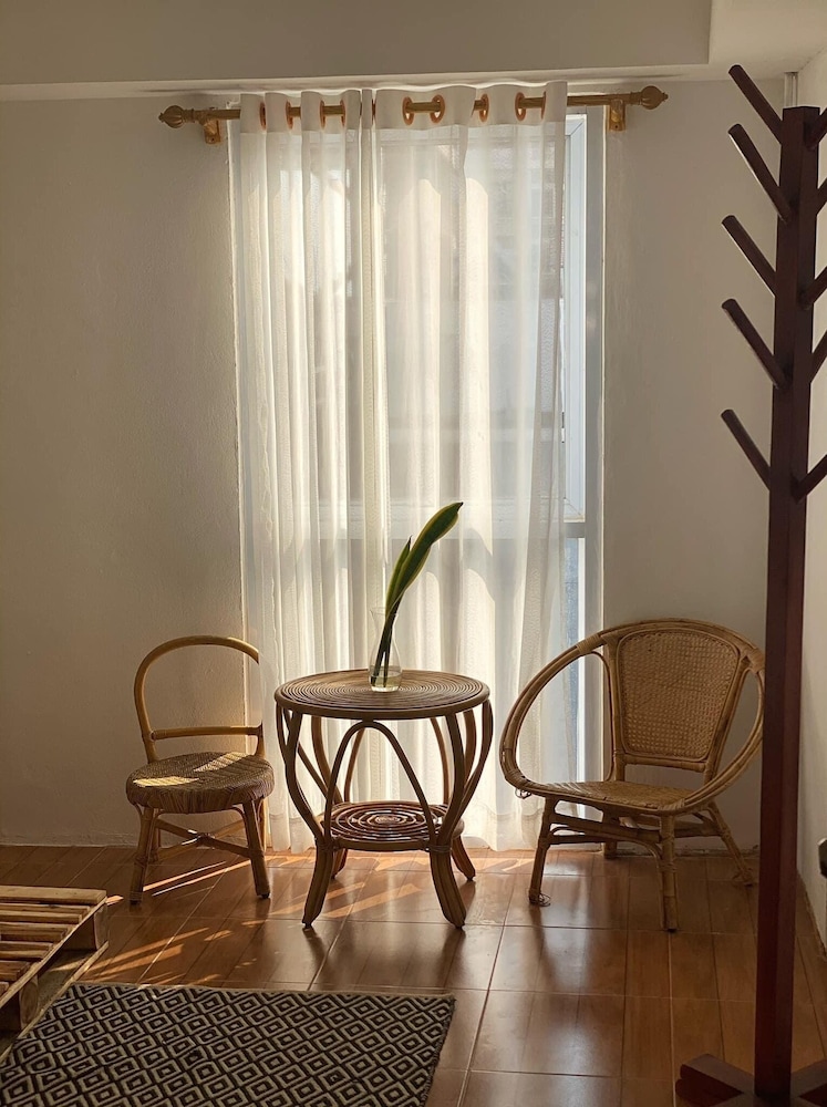 Petit Espace Hostel