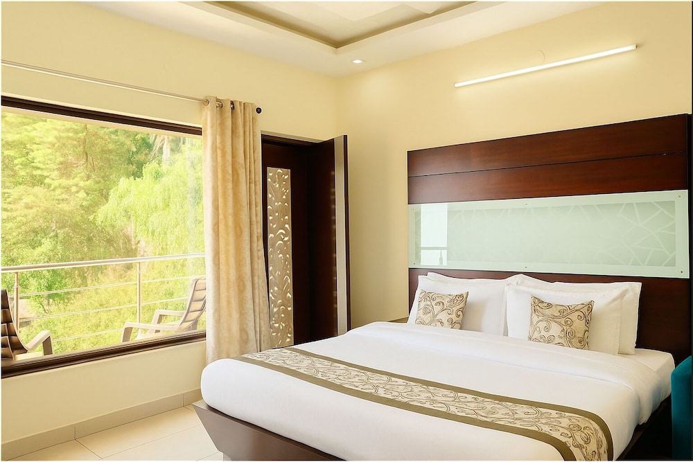 Hotel Winter Line Inn Near St Francis Monastery