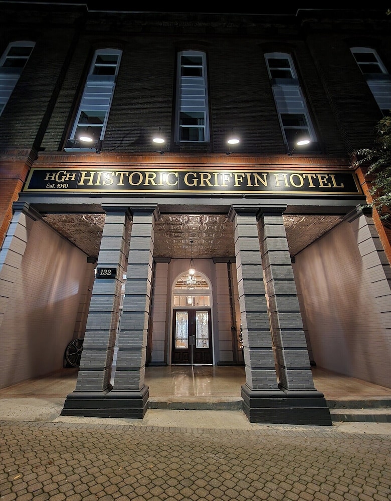 Historic Griffin Hotel