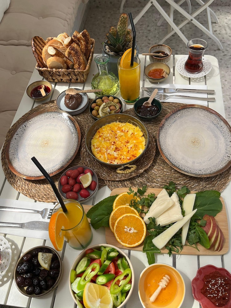 Hotel Selin Hotel - Image 1