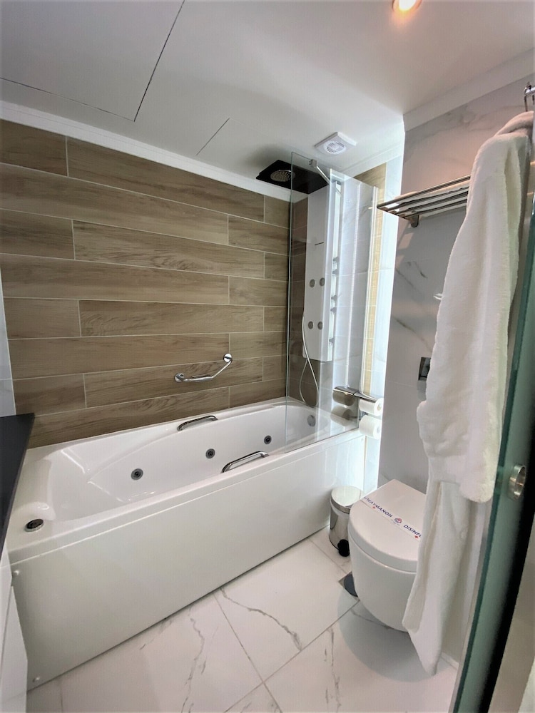 Chic Centre Suites Athens