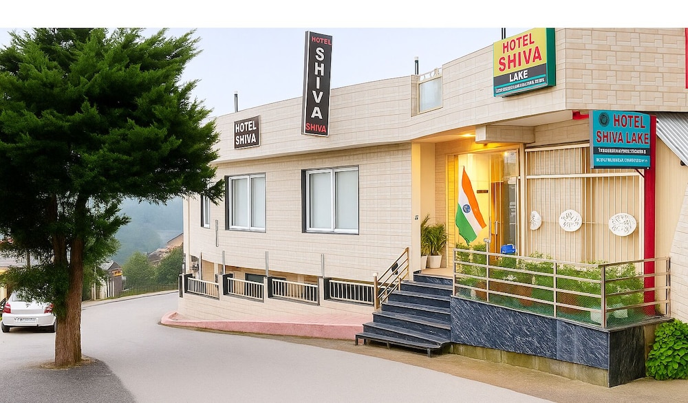 Hotel Shiva Lake - Near Mussoorie Lake