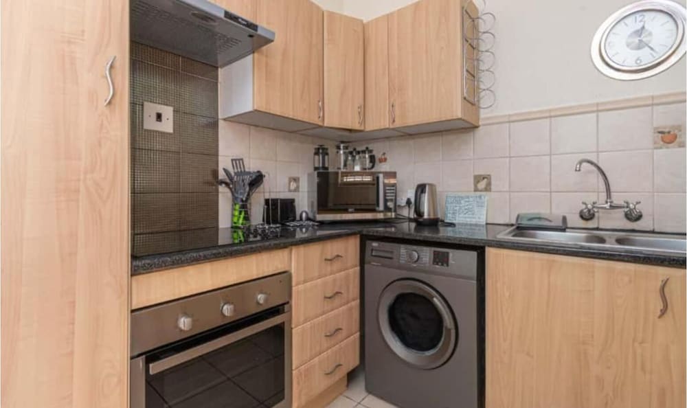 Birdsong in Sandton and Charming Townhouse Retreat