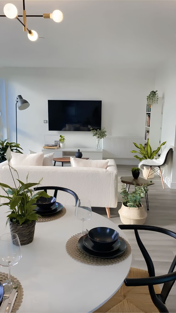 Stylish London Flat - Private Terrace - City View
