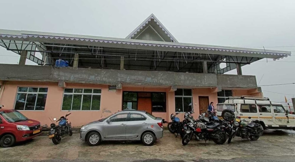 Yangzom La Homestay