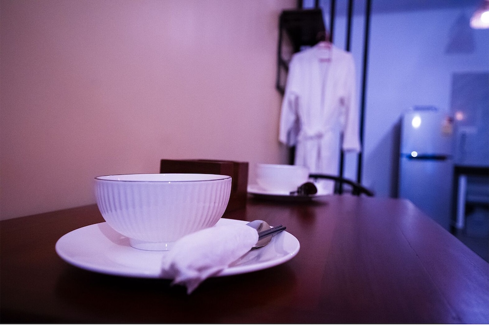 Daun Penh Palace Boutique