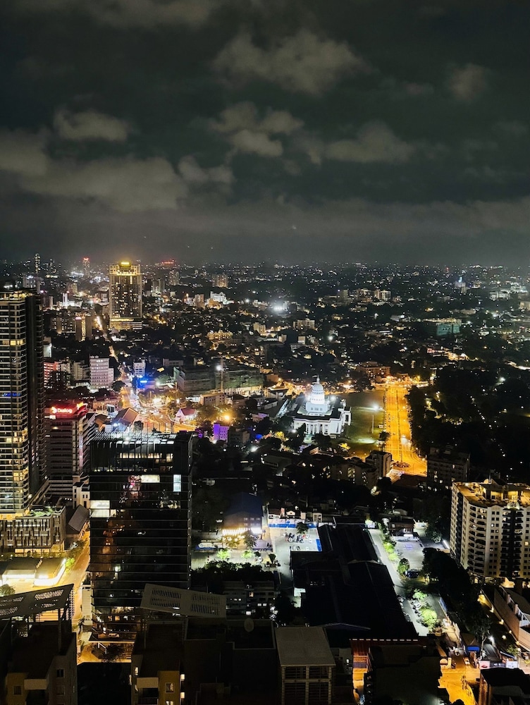 YAKA Trizen Luxury Apartments