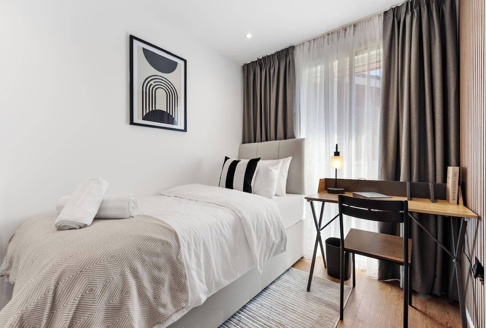 Unique 2BR Finchley Flat Sleeps 5