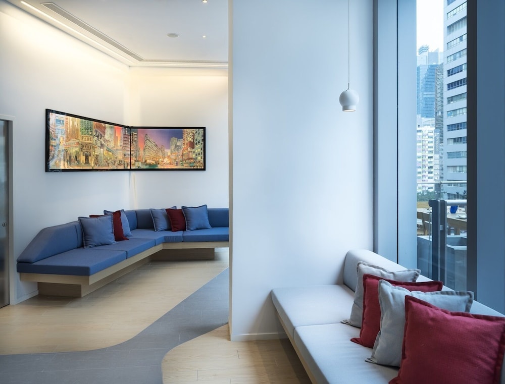 CHI Residences 138