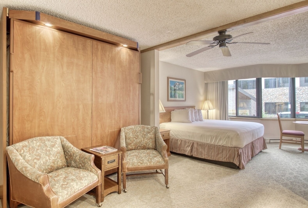 The Grand Lodge by Traverse Hospitality (No Resort Fees)