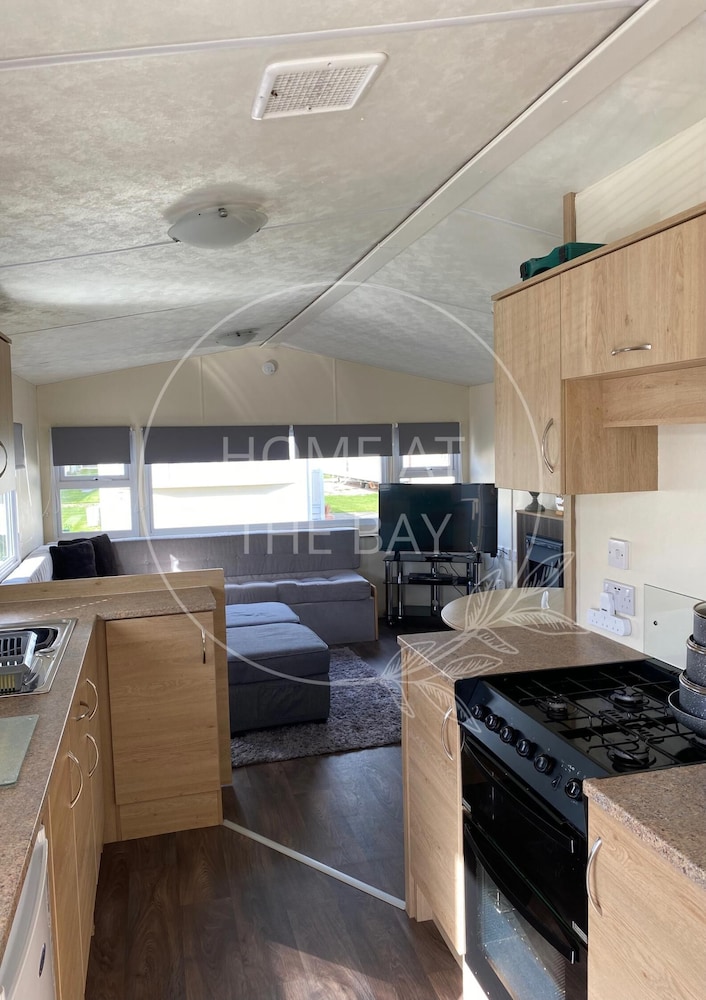 Caravan With Decking at Lyons Robinhood view 5