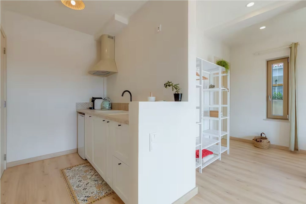 Eco Stay on the Hill by Sea N' Rent