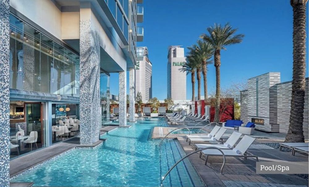Ava's Suite 37th FLR PALMS PLACE