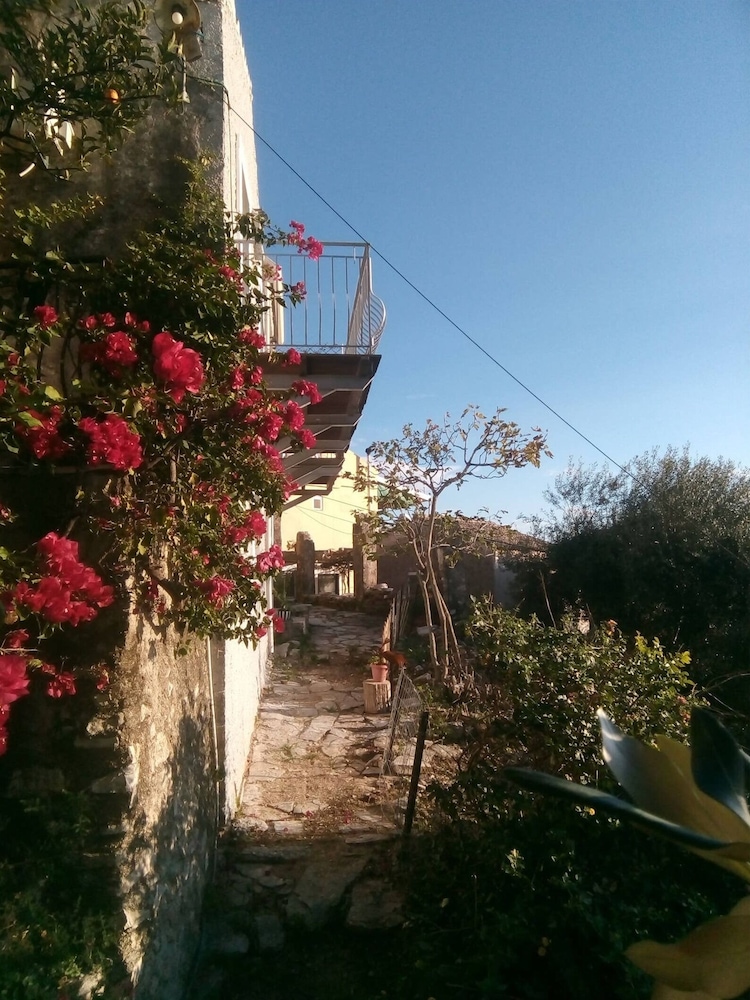 "aristidis Stone House" view 5