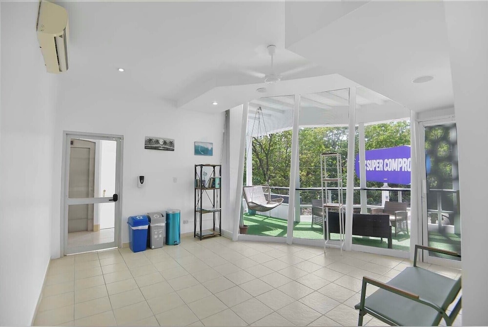 Surfo House
