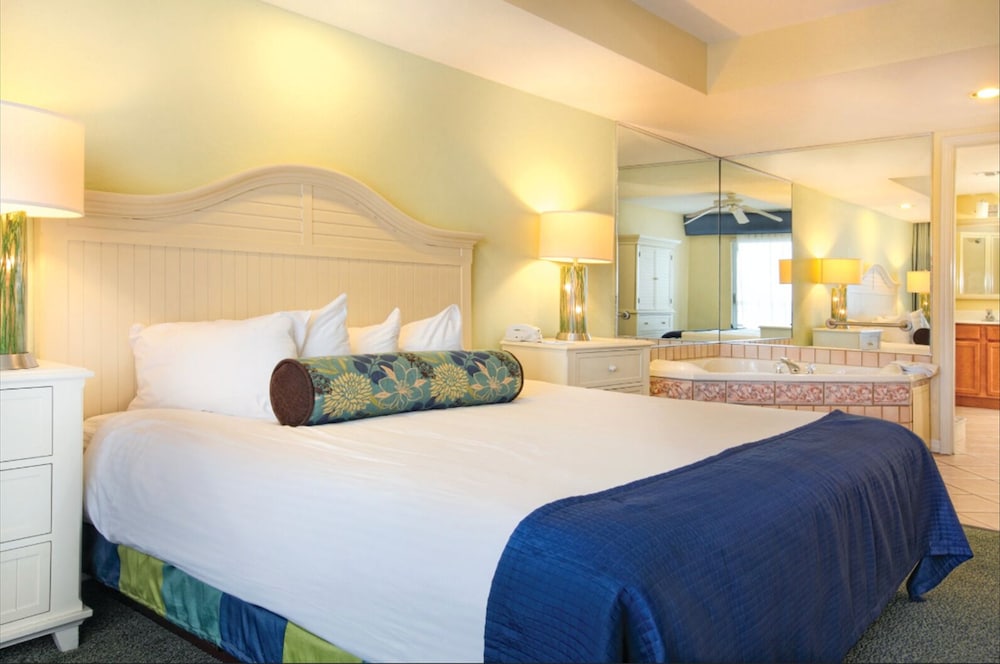 Royal Vista 1BD DLX view 2