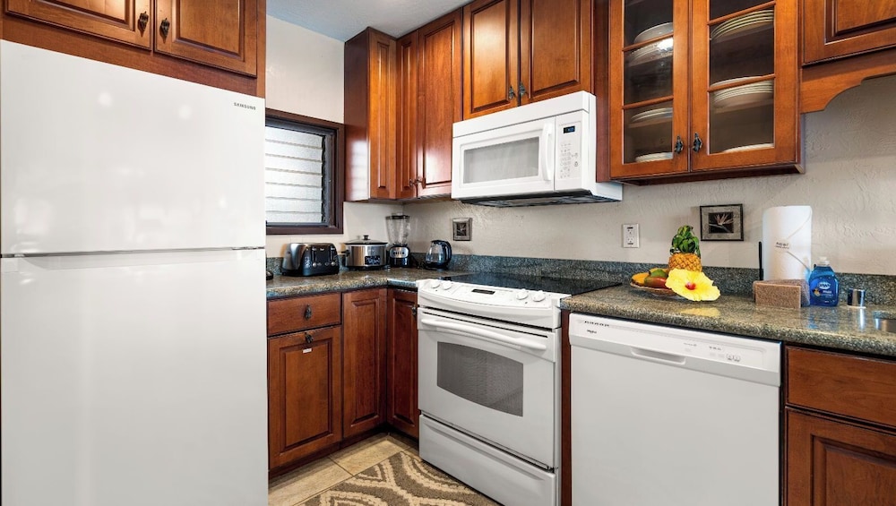 Direct Ocean Front - Close to Town - AC - Upper Floor- Vrkcv