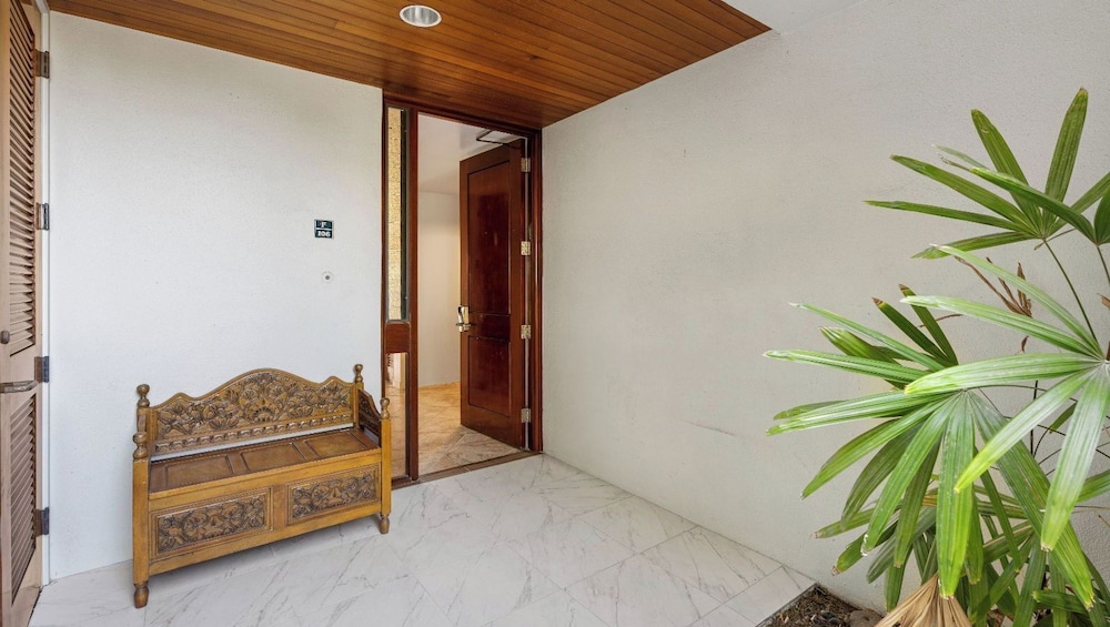 Luxury Golfside Condo w/ Ocean Views, Central AC & Beach Club - Vrkcv