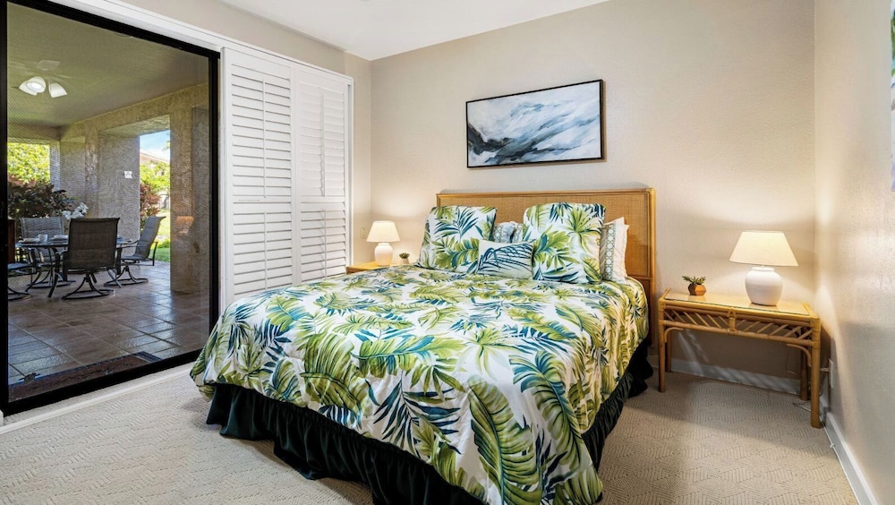Spacious Hawaiian Unit w/ Lagoon View - AC & Wifi - Vrkcv