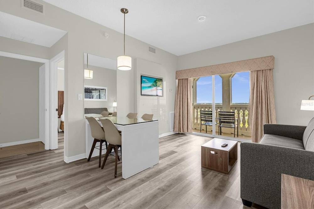 Premier Resort Condos Near Universal