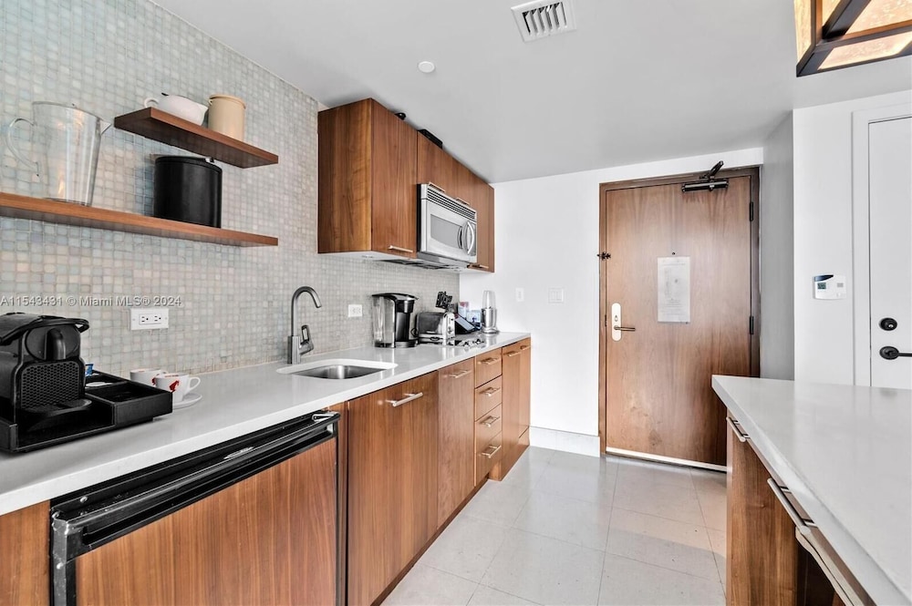 Carillon Miami Beach Private Suites